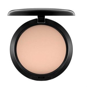 MAC Studio Fix Powder Plus Foundation compact in shade NW20 with mirror and sponge