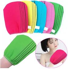 Moduniye Korean exfoliating bath loofah gloves in a pack of 5, displayed on a white background